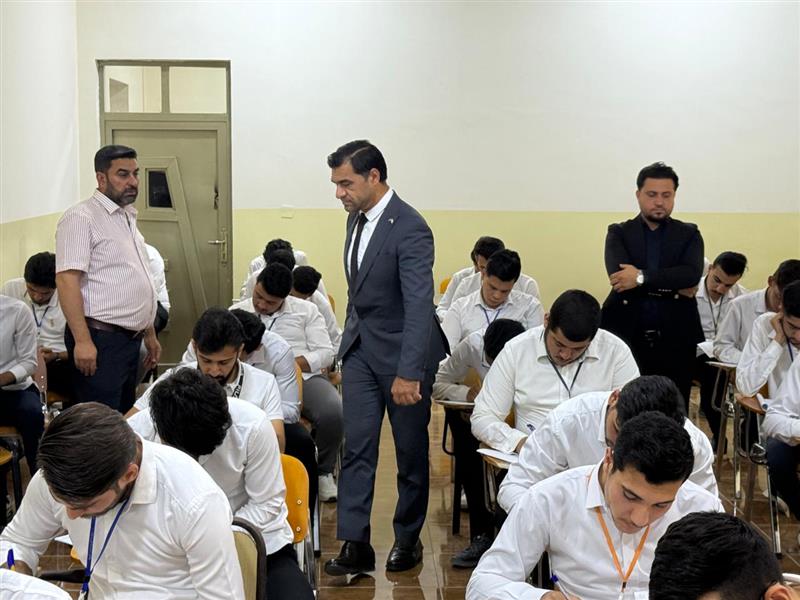 متابعة الإمتحانات النهائية للمرحلة الأولى
