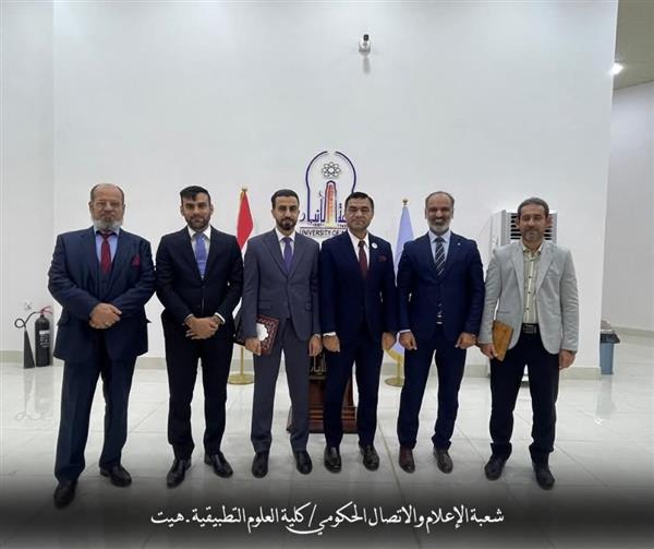 بمناسبة الذكرى الثامنة والثلاثين لتأسيس جامعة الأنبار تكريم تدريسي وموظفين وطالبة متميزة من كلية العلوم التطبيقية – هيت