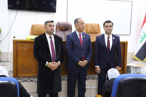 رئيس جامعة الأنبار يتفقد سير الإمتحانات النهائية في كلية العلوم التطبيقية – هيت