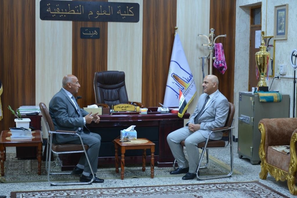 زيارة السيد مساعد رئيس الجامعة للشؤون العلمية الاستاذ الدكتور مثنى محمد عواد
